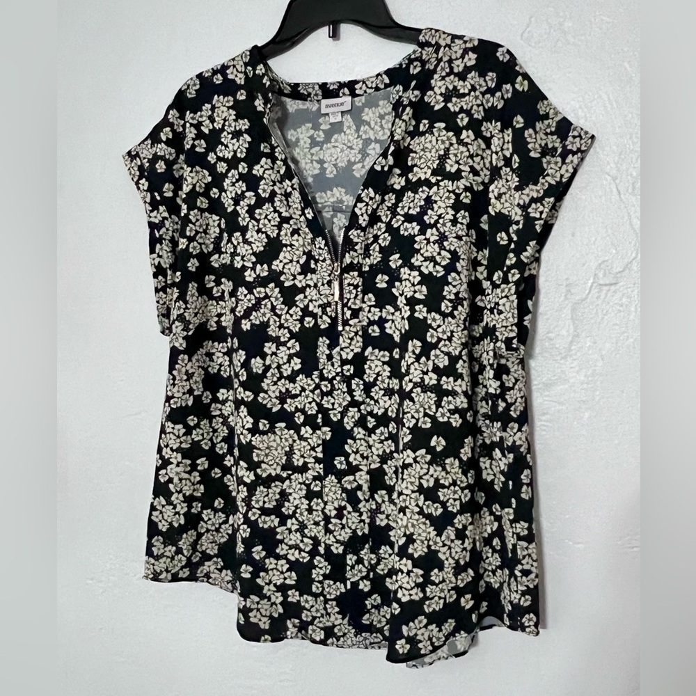 Avenue blouse, gold zipper size 16
